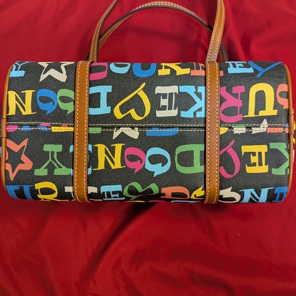 I Heart Dooney And Bourke Barrel Bag - Picture 7 of 7